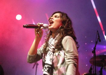 Aline Barros é confirmada como uma das atrações do Louva Pinheiros 2025
