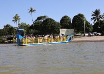 Conceição da Barra inaugura novo sistema de travessia por balsa no Rio Cricaré