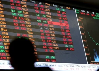 Bolsa bate recorde e dólar cai após reunião entre Lula e Trump