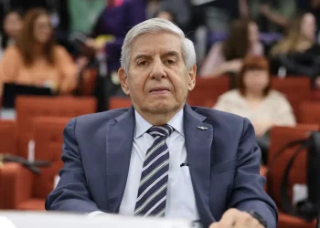 PGR é a favor de prisão domiciliar humanitária para general Heleno