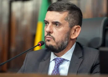PF aponta “estreita relação” entre desembargador capixaba preso e deputado