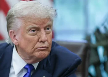 EUA suspendem vistos de imigração para Brasil e outros 74 países