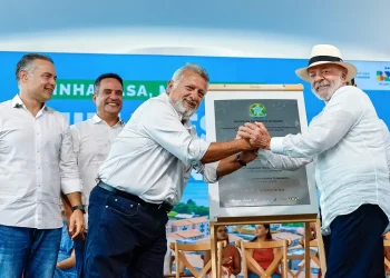 Lula diz que “falta vergonha na cara” a quem defende dono do Master