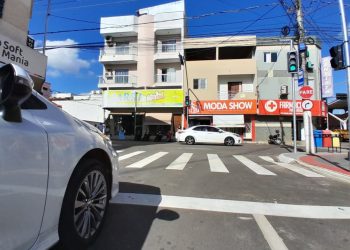 Semáforos começam a operar em Pinheiros e marcam avanço na segurança do trânsito