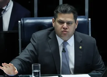 Parlamentares pedem a Alcolumbre nulidade de votação em CPMI do INSS