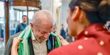 Lula chega à Índia e primeiro compromisso é cúpula sobre IA