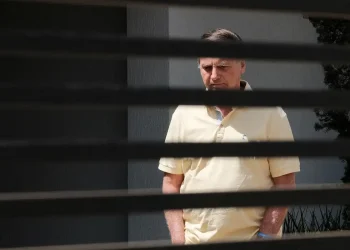 PGR dá parecer favorável à prisão domiciliar de Bolsonaro