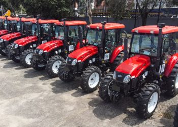 Governo do Estado entrega 85 máquinas e equipamentos para municípios capixabas