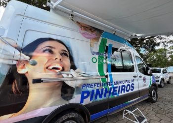 Prefeitura de Pinheiros leva atendimento odontológico itinerante à zona rural