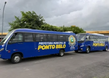 Ponto Belo avança na saúde com aquisição de novos ônibus 0km