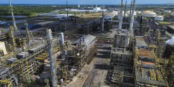 Petrobras reajusta preço do diesel em R$ 0,38 por litro