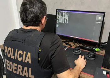 PF cumpre mandados contra abuso infantil no ES