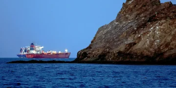 Irã anuncia abertura de Ormuz depois de cessar-fogo no Líbano