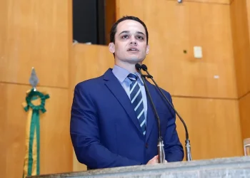 Lorenzo Pazolini formaliza renúncia à Prefeitura de Vitória