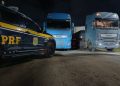 Dois caminhões com a mesma placa são flagrados pela PRF no Espírito Santo