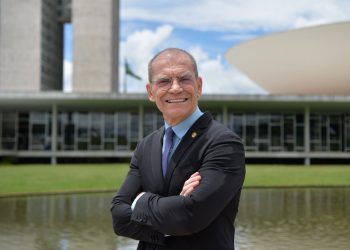 Senador Fabiano Contarato realiza prestação de contas do mandato neste sábado (16)