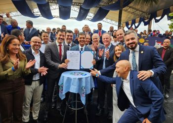 Governo do ES anuncia novos investimentos e reforça parceria com Vila Velha nos 491 anos do município