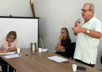 Prefeito de Marataízes faz reunião de alinhamento com secretariado municipal