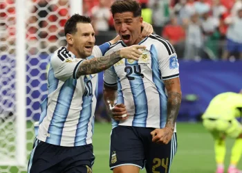 Messi se isola na artilharia das Copas e Argentina vai ao mata-mata