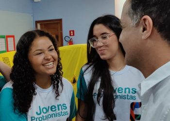 Projeto aprovado garante uniforme de graça para 200 mil alunos do ensino médio da rede estadual