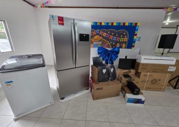 Prefeitura entrega R$ 3,7 milhões em mobiliários e equipamentos para a Educação de Nova Venécia