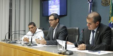 Comissão apura obra de saneamento abandonada em Guarapari