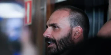 Por unanimidade, STF condena Eduardo Bolsonaro no caso do tarifaço