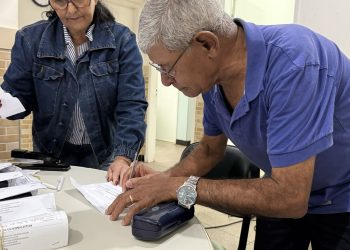 Pinheiros amplia acesso à saúde visual com entrega de óculos e anuncia novo mutirão