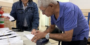 Pinheiros amplia acesso à saúde visual com entrega de óculos e anuncia novo mutirão