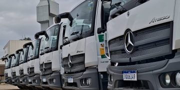 Seag entrega 13 caminhões-pipa para fortalecer atendimento em 12 municípios capixabas