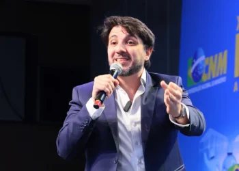 Partido Missão oficializa Renan Santos como candidato à Presidência