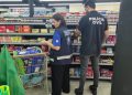 Decon e Procon apreendem cerca de mil produtos vencidos durante fiscalização em distribuidoras do ES