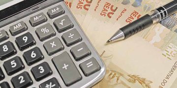 Receita dos municípios capixabas desacelera, mas mantém trajetória de alta em 2025