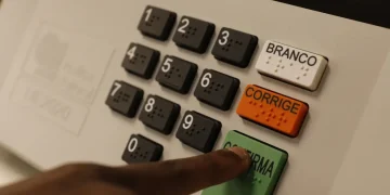 Em convenção nacional, PDT oficializa apoio a Lula nas eleições