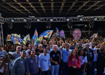 Com mais de 3 mil pessoas, Tyago Hoffmann lança candidatura a deputado federal