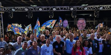 Com mais de 3 mil pessoas, Tyago Hoffmann lança candidatura a deputado federal