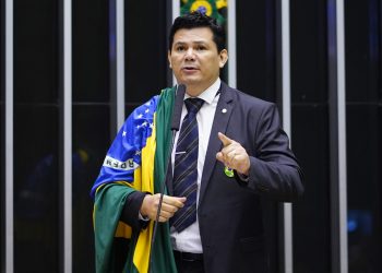 Deputado Gilvan da Federal vira réu no STF por injúria contra Lula