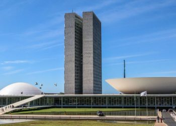 Eleições deste ano vão definir 54 vagas no Senado e todas as 513 vagas da Câmara