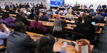Câmara instala comissão sobre PEC da redução da maioridade penal