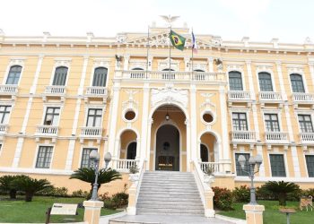 Saiba quais são as atribuições dos governadores e vice-governadores