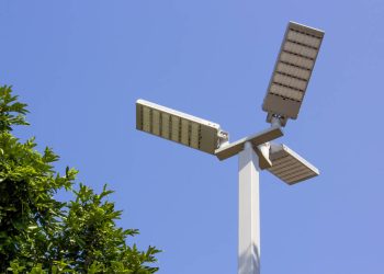 MP apura contrato de iluminação pública em cidade do ES e adota medidas para proteger patrimônio público