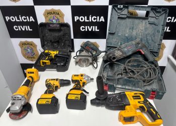 Polícia prende dois homens por furto qualificado em residência em construção em Pinheiros
