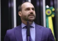Ministério da Justiça demite Eduardo Bolsonaro por abandono de cargo