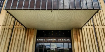 BC reduz juros básicos para 13,75% ao ano