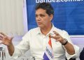 Ricardo anuncia devolução de ICMS sobre combustíveis para motoristas e entregadores de app