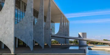 Instituto prevê impacto fiscal de R$ 40 bilhões com medidas de Lula